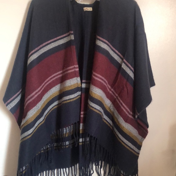 Hollister Western Style Cape - Picture 1 of 7
